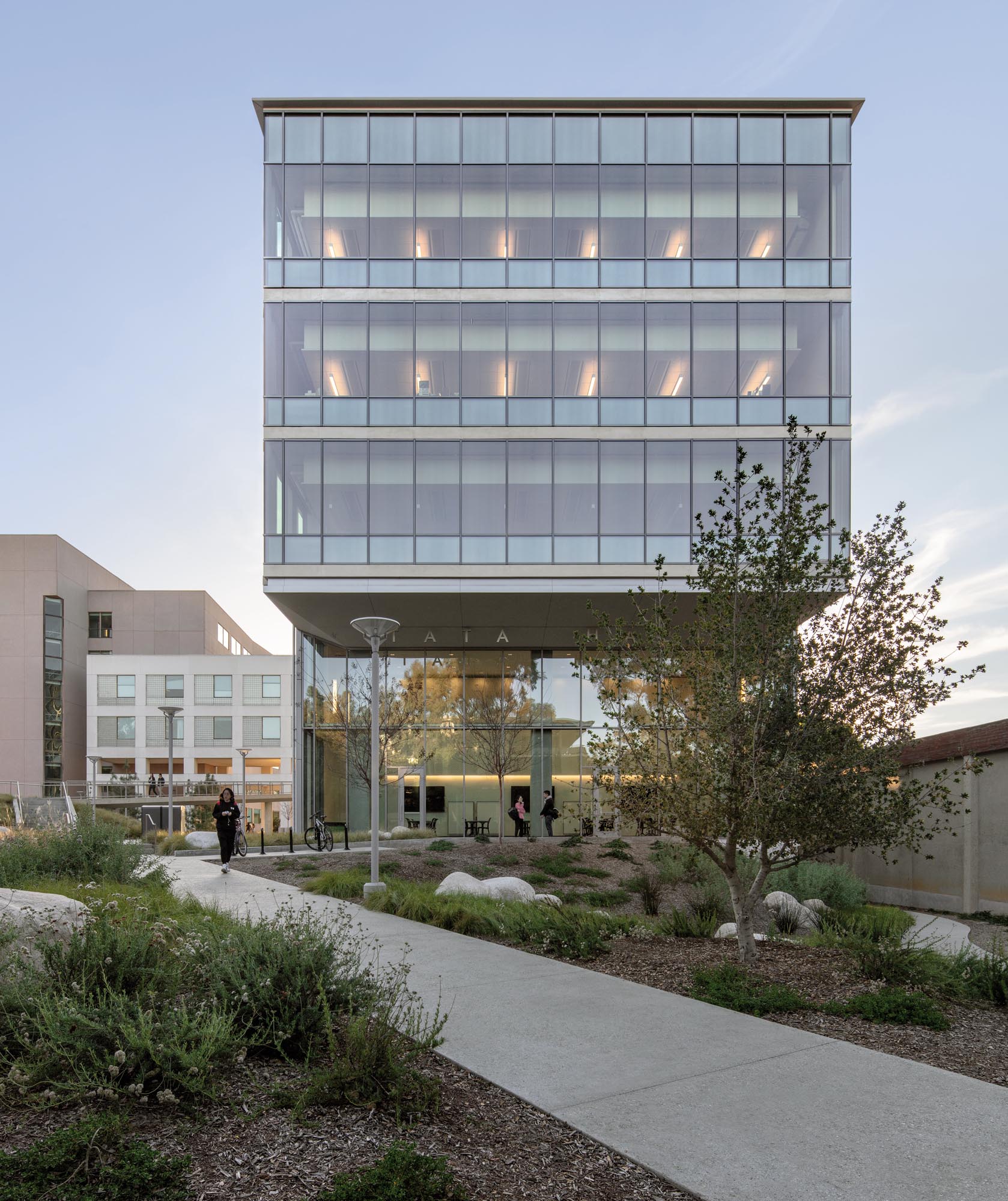 CO Architects - The Salk Institute East Building